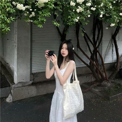 古墓女妖